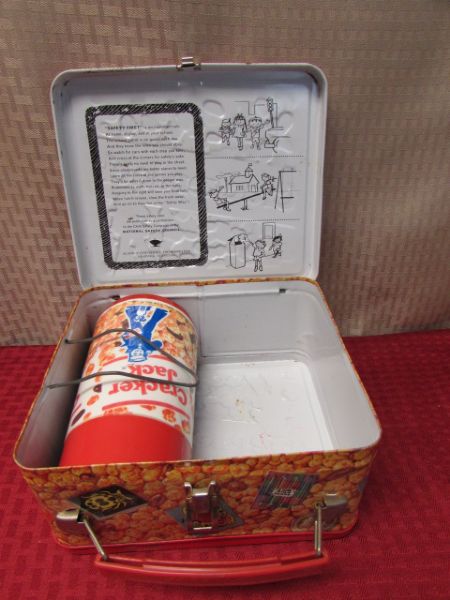 COLLECTIBLE VINTAGE CRAKER JACK LUNCH BOX WITH THERMOS