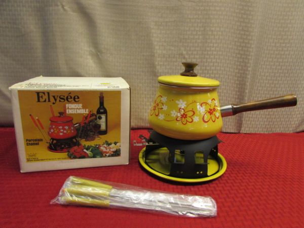 FONDUE PARTY!!!!  NIB ELYSEE PORCELAIN ENAMEL FONDUE SET, CORNING CANDLES, NEW TOWELS & DIVIDED DISH 