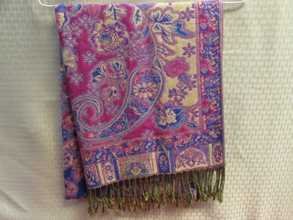 GORGEOUS WOOL & SILK PASHMINA SCARF/WRAP - SOFT & IN EXCELLENT CONDITION