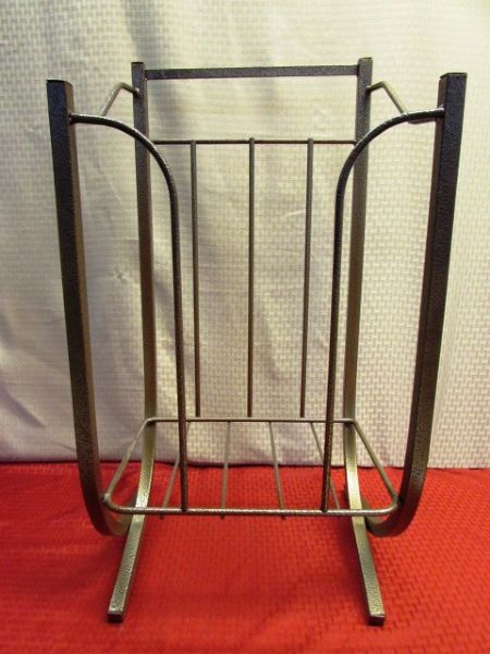 VERSATILE METAL RACK FOR TOWELS, FIRE WOOD, MAGAZINES OR . . . . .?