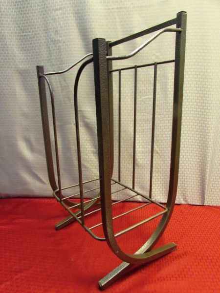 VERSATILE METAL RACK FOR TOWELS, FIRE WOOD, MAGAZINES OR . . . . .?