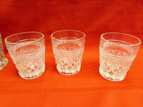 BEAUTIFUL VINTAGE WEXFORD PRESSED GLASS!   NIB FOOTED CAKE PLATE W/DOME, PITCHER, GLASSES & CANISTER 