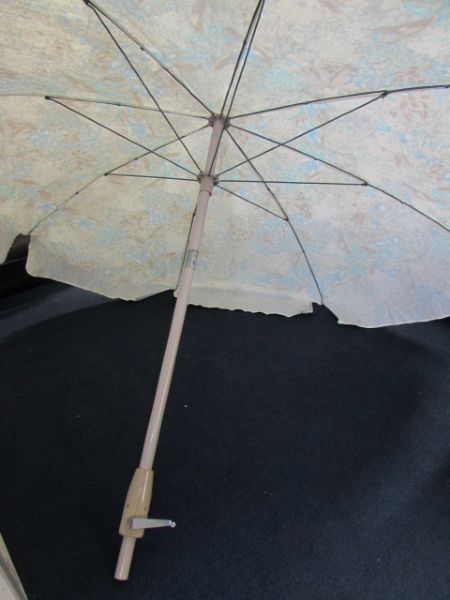 LARGE PATIO UMBRELLA