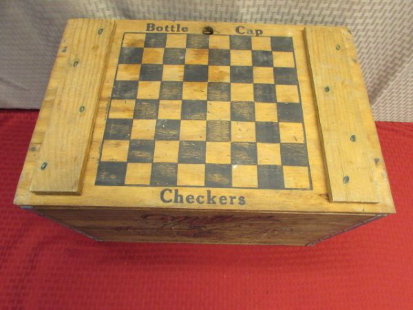 AWESOME VINTAGE MILLER HIGH LIFE WOOD CRATE WITH BOTTLE CAP CHECKER BOARD LID 