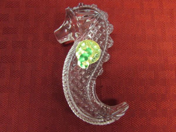 WATERFORD CRYSTAL SEAHORSE PAPER WEIGHT MADE IN IRELAND 