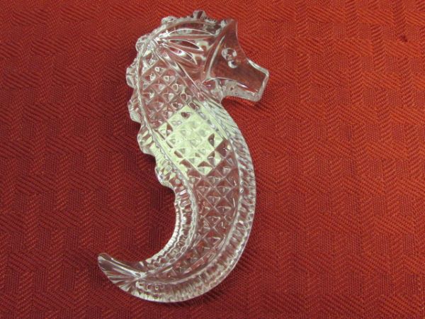 WATERFORD CRYSTAL SEAHORSE PAPER WEIGHT MADE IN IRELAND 