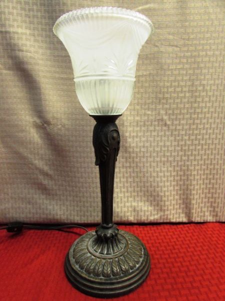 GORGEOUS TABLE LAMP WITH ANTIQUED BRONZE FINISH  METAL BASE AND FROSTED GLASS GLOBE