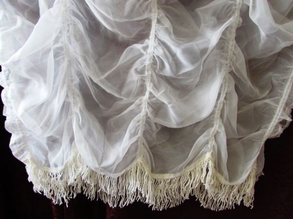 ELEGANT SHEER CURTAINS - 8 PANELS & A VALANCE