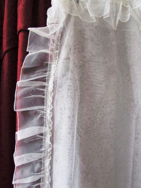 ELEGANT SHEER CURTAINS - 8 PANELS & A VALANCE