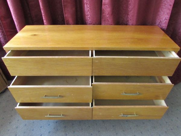 NICE MID CENTURY MODERN 6 DRAWER DRESSER