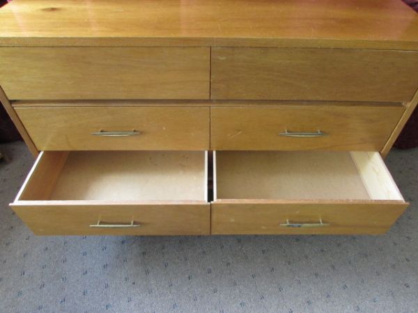 NICE MID CENTURY MODERN 6 DRAWER DRESSER