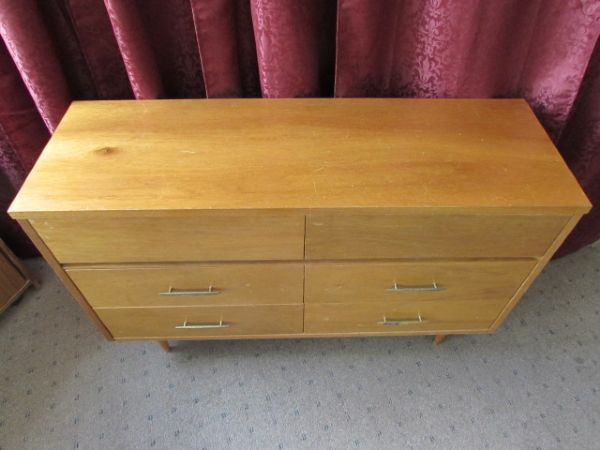 NICE MID CENTURY MODERN 6 DRAWER DRESSER