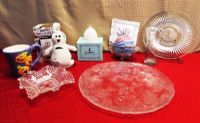 DÉCOR FOR THE SEASONS-COLLECTIBLE PORCELAIN LLADRO BELL, DEPRESSION GLASS SERVING DISHES, NEW CANDLE & MORE