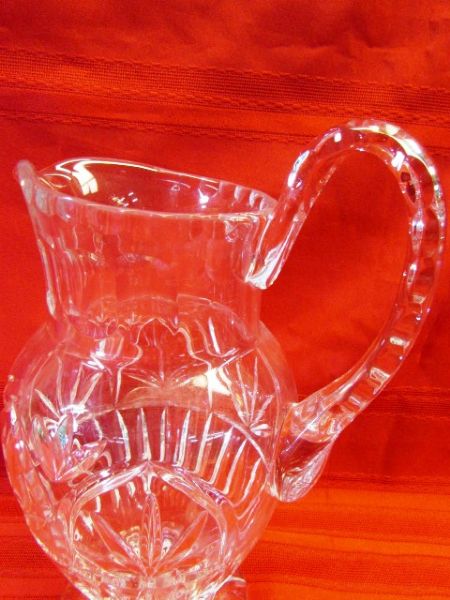 VINTAGE ELEGANCE - STUNNING CUT CRYSTAL PITCHER & SILVER PLATE TEA STRAINER WITH DRIP POT 