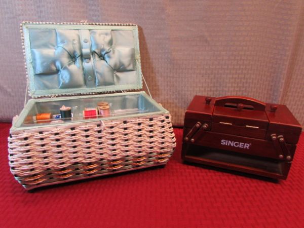 VINTAGE SINGER SEWING CADDY, WOVEN SEWING BASKET, WOOD SPOOL THREAD, BUTTONS & MORE