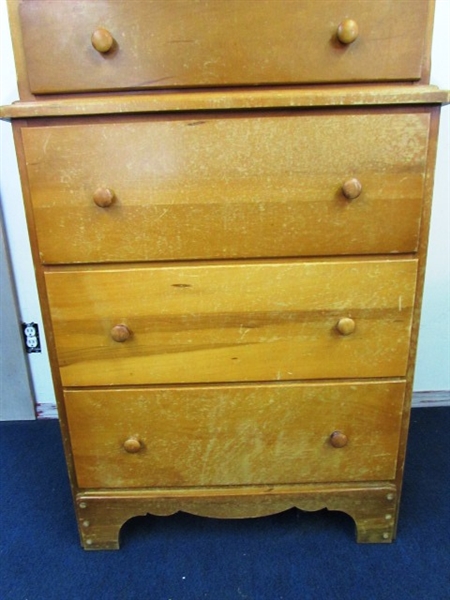 NICE VINTAGE MAPLE DECK CHEST/DRESSER