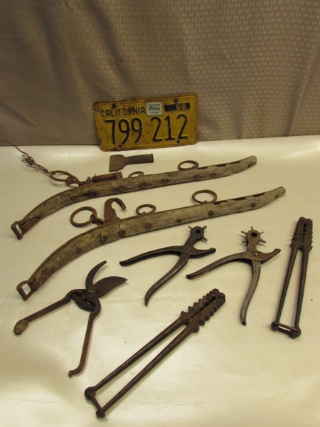 RUSTIC BARN ART - VINTAGE WOOD & METAL HAMES, LICENSE PLATE & TOOLS 