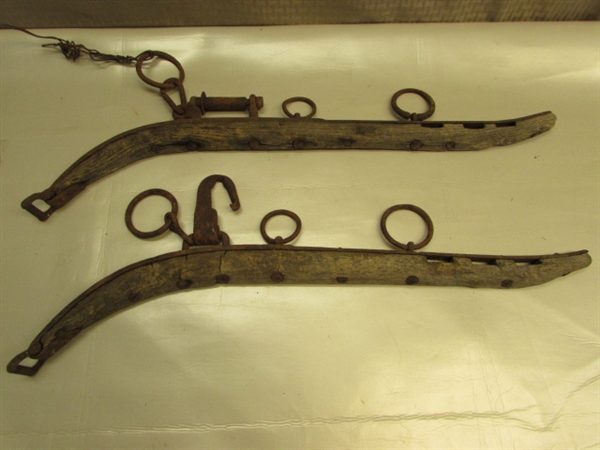 RUSTIC BARN ART - VINTAGE WOOD & METAL HAMES, LICENSE PLATE & TOOLS 
