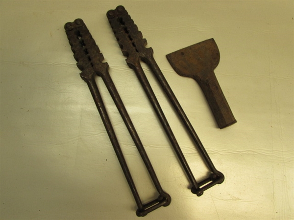 RUSTIC BARN ART - VINTAGE WOOD & METAL HAMES, LICENSE PLATE & TOOLS 