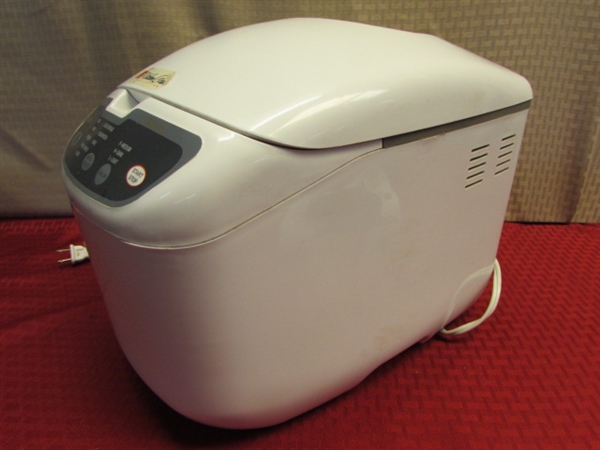 FRESH BAKED BREAD AT HOME - NICE REGAL KITCHEN PRO  BREADMAKER