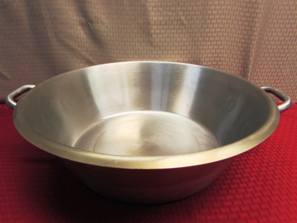 INDUSTRIAL SIZE STAINLESS STEEL U.S. LEGION UTENSILS BASIN 