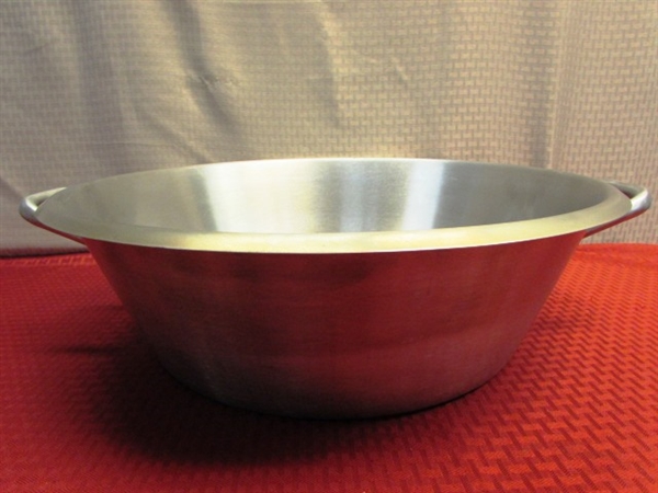 INDUSTRIAL SIZE STAINLESS STEEL U.S. LEGION UTENSILS BASIN 