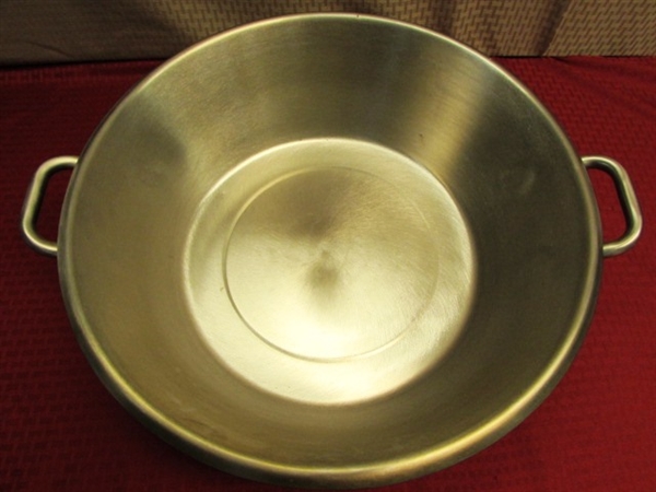 INDUSTRIAL SIZE STAINLESS STEEL U.S. LEGION UTENSILS BASIN 