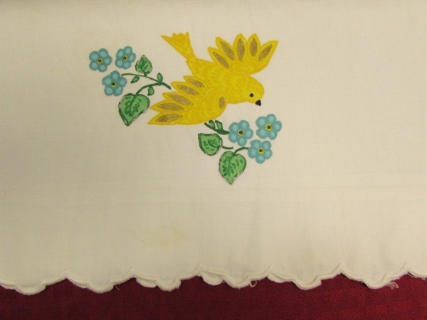 FOUR NEVER USED LOVELY VINTAGE PILLOW CASES WITH HANDMADE LACE DETAILS & EMVORIDERY PAINT DESIGNS