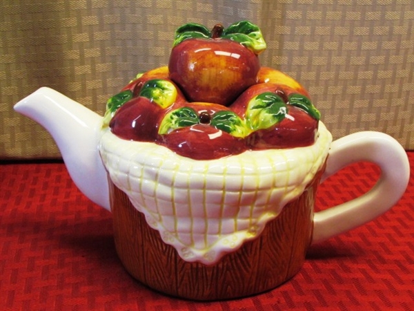 RED DELICOUS - LIFE SAVERS LIMITED EDITION CANDY DISH, APPLE BASKET TEA POT, APPLE SERVING BOWL & NEW APRON