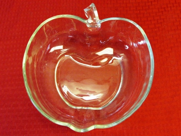 RED DELICOUS - LIFE SAVERS LIMITED EDITION CANDY DISH, APPLE BASKET TEA POT, APPLE SERVING BOWL & NEW APRON