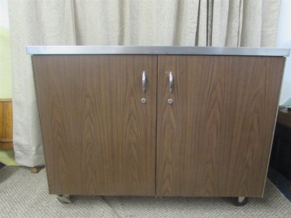 HANDY ROLLING SHOP CART FOR YOUR GARAGE OR WORKSHOP