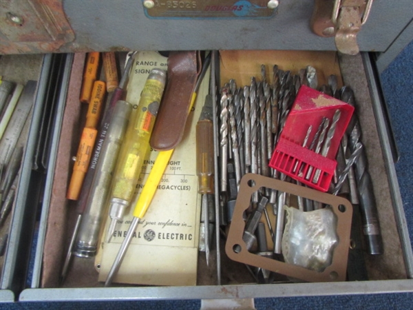 CRAFTSMAN 7 DRAWER TOOLBOX WITH WRENCHES, DRILL BITS, PUNCHES, SCREWDRIVERS & MORE