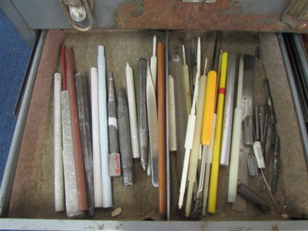 CRAFTSMAN 7 DRAWER TOOLBOX WITH WRENCHES, DRILL BITS, PUNCHES, SCREWDRIVERS & MORE