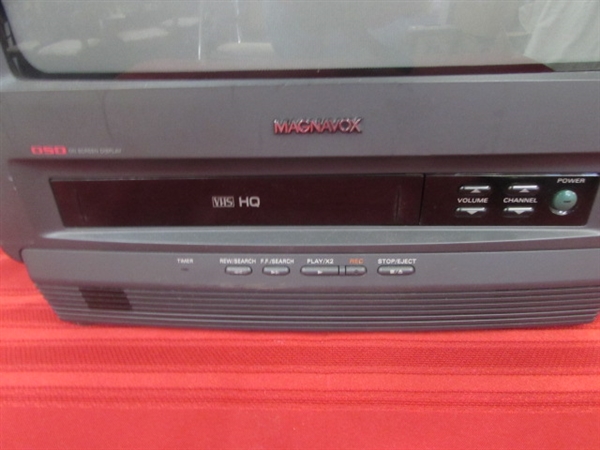 GREAT TV/VCR COMBO FOR A KIDS ROOM OR AN RV