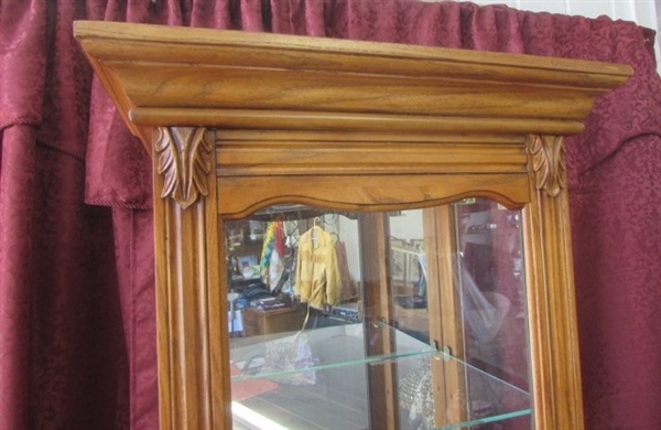 BEAUTIFUL GLASS & SOLID WOOD CURIO