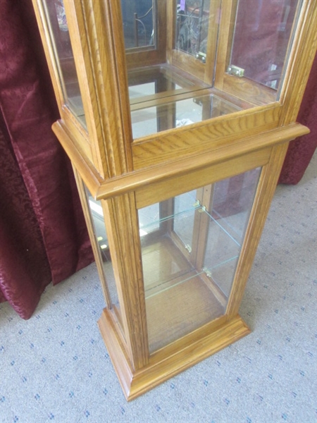 BEAUTIFUL GLASS & SOLID WOOD CURIO