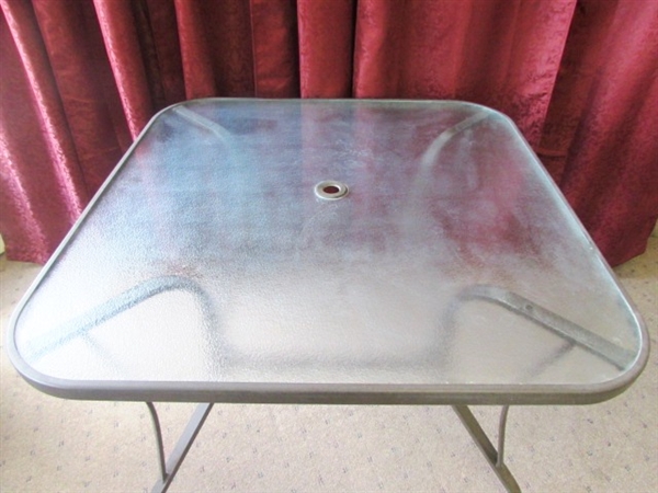 NICE GLASS & METAL OUTDOOR PATIO TABLE