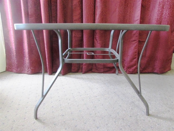 NICE GLASS & METAL OUTDOOR PATIO TABLE