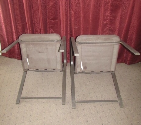 SET OF 2 COMFORTABLE PATIO CHAIRS