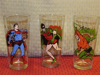 COLLECTIBLE DC COMICS PEPSI SUPER HERO DRINKING GLASSES - SUPERMAN, ROBIN, AQUAMAN