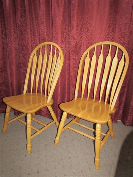 TWO PRETTY OAK ARROW BACK DINING CHAIRS