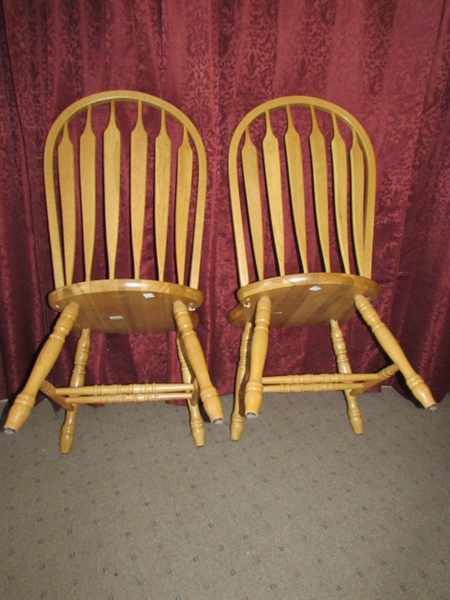 TWO MATCHING OAK ARROW BACK DINING CHAIRS 