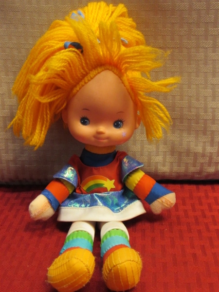 Lot Detail - ADORABLE 1983 RAINBOW BRITE DOLL