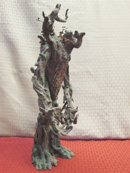 LORD OF THE RINGS TREEBEARD ENT TALKING FIGURE 17.5 TALL