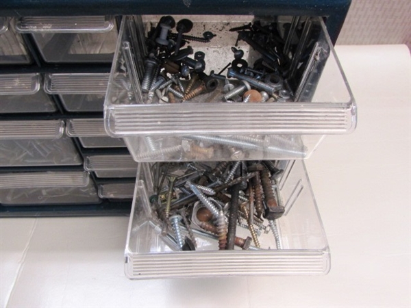 TWENTY TWO DRAWER TOOL CABINET WITH LOTS OF HARDWARE