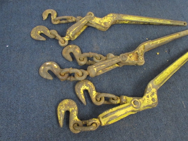 CHAIN BINDERS FOR HAULING LOGS WITH LOTS OF CHAIN