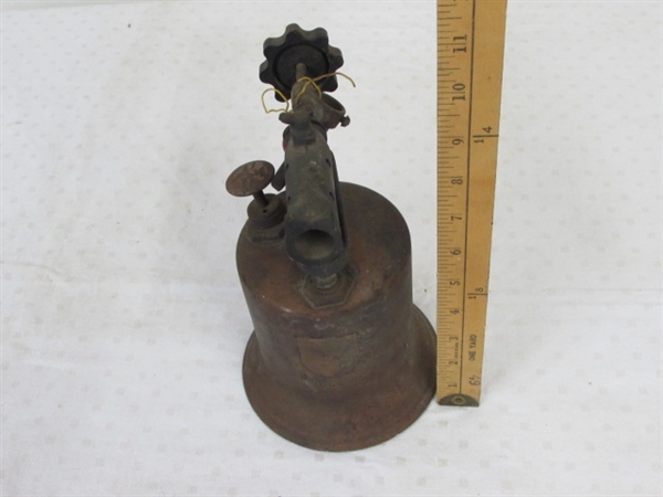 ANTIQUE THE TURNER BRASS BLOW TORCH