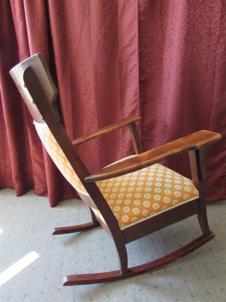 Lot Detail - ROCK IN COMFORT! ANTIQUE UPHOLSTERED ROCKING CHAIR WITH ...