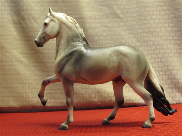 GORGEOUS 2002 BREYER PERUVIAN PASO STALLION NO. 576