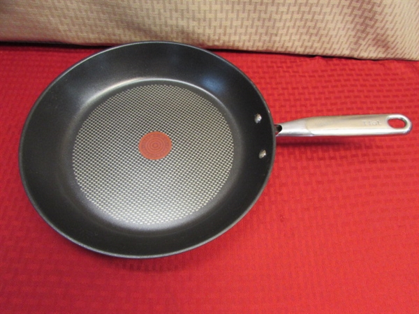 LARGE T-FAL WOK & FRY PAN & NON STICK SAUCE PAN 